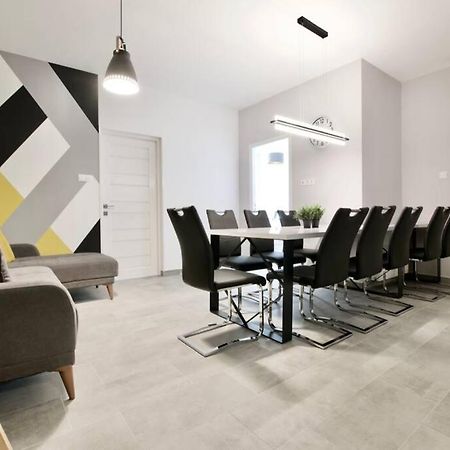 Premium Apartment By Hi5-Vaci Str. 3 Bedroom Budapest Eksteriør billede