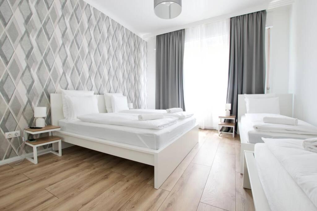 Premium Apartment By Hi5-Vaci Str. 3 Bedroom Budapest Eksteriør billede